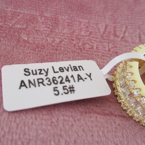 SUZY LEVIAN Sterling Silver Ring - Picture 2 of 9